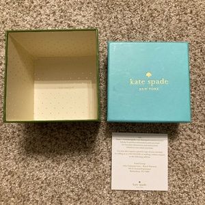 Kate spade New York blue green watch accessory jewelry branded cardboard box lid